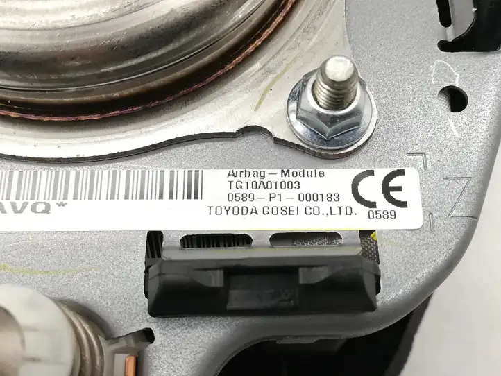 Toyota Avensis T270 (2015 - 2018) TG10A01003 Подушка безопасности руля — фото 4