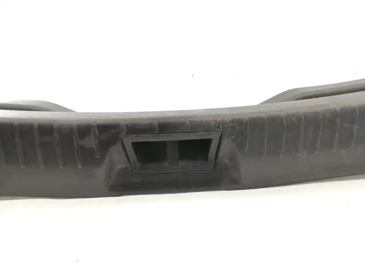 Nissan Qashqai (2010 - 2013) 84992JD000 Отделка порога багажника — фото 3