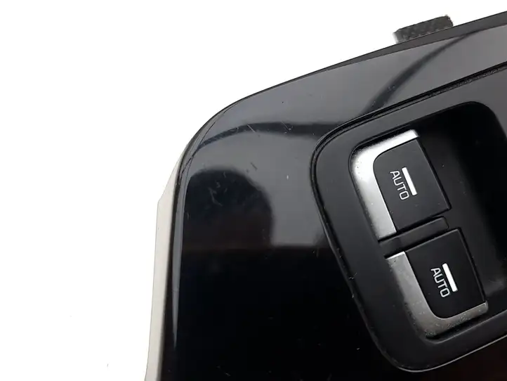 Kia Optima 93572D4910 Кнопка стеклоподъемников — фото 2