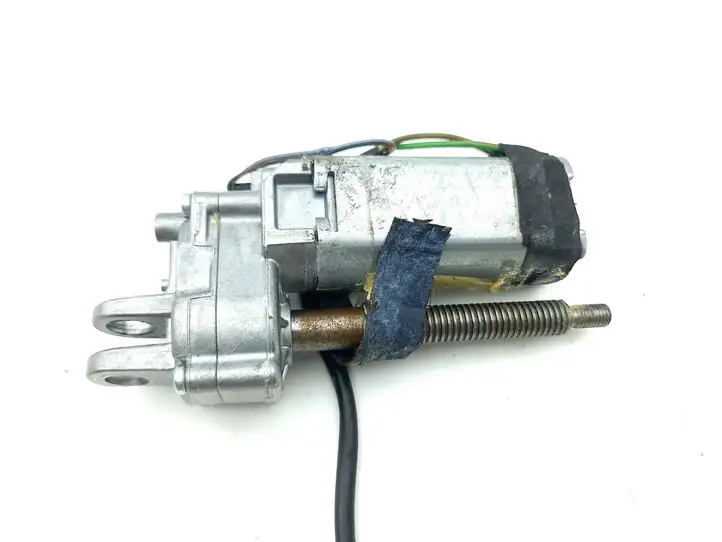 524847 Электродвигатель регулировки рулевой колонки — фото 4