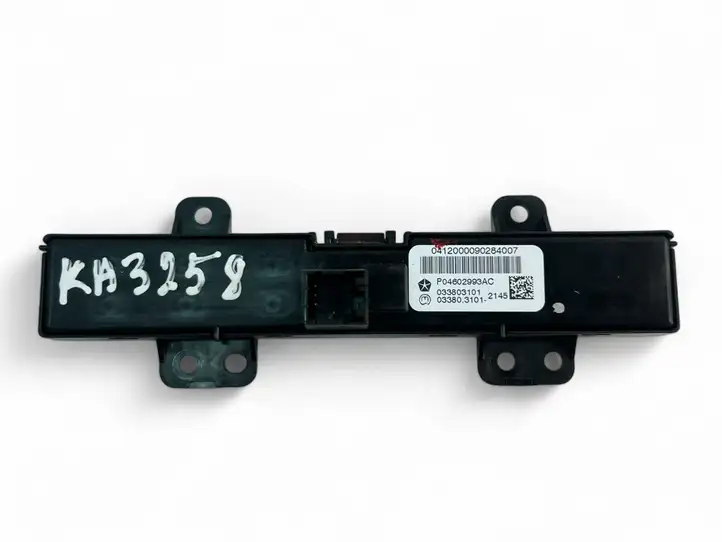 Jeep Wrangler (2007 - 2018) P04602993AC Включатель аварийных фонарей — фото 2