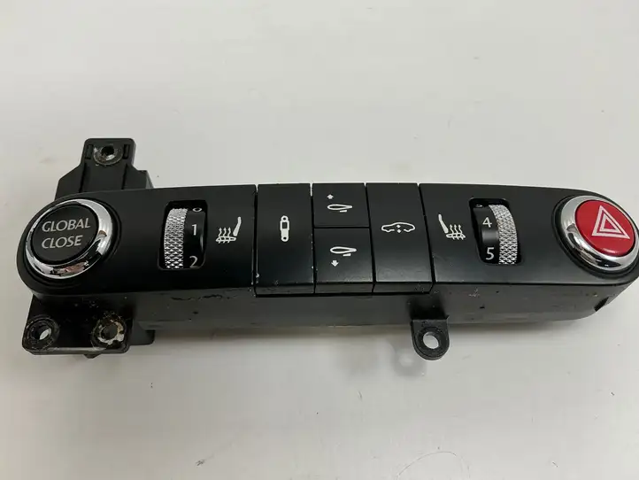 Bentley Continental (2003 - 2017) 3W0959676 Включатель аварийных фонарей — фото 1