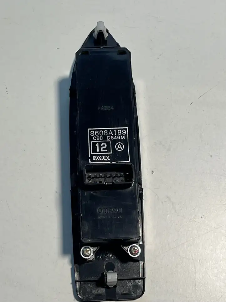 Mitsubishi Pajero (2006 - 2011) 8608A189 Кнопка стеклоподъемников — фото 2