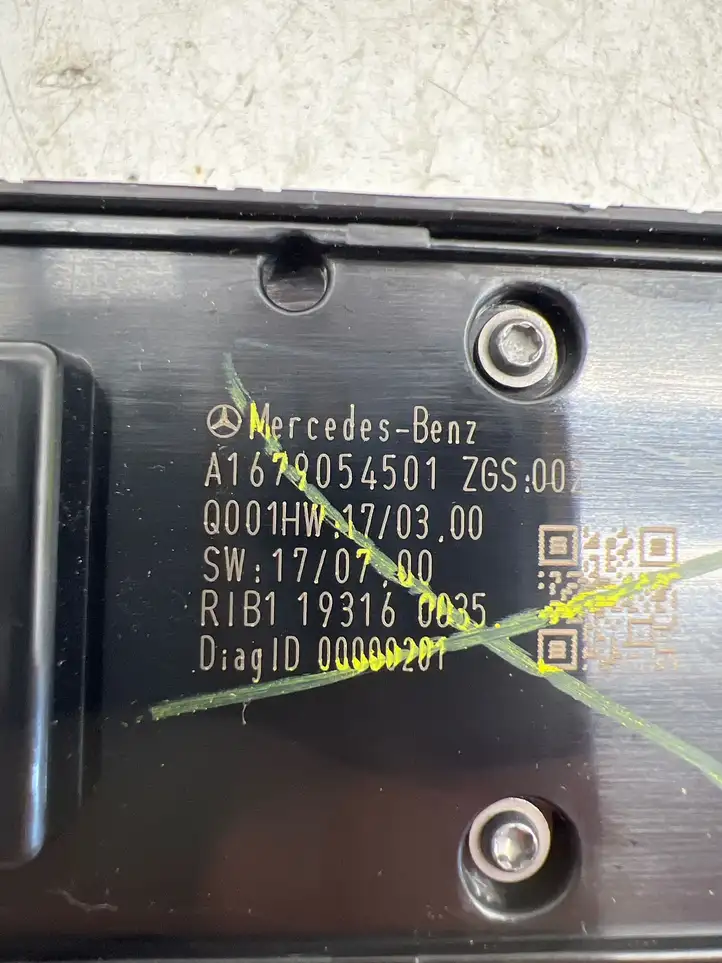 Mercedes-Benz GLE W167 (2019 - ) A1679054501 Блок кнопок стеклоподъемников — фото 6