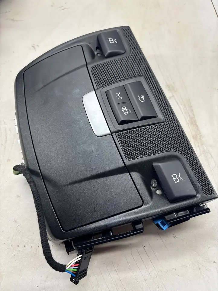 Mercedes-Benz E W238 A2389009400 Включатель освещения интерьера — фото 1