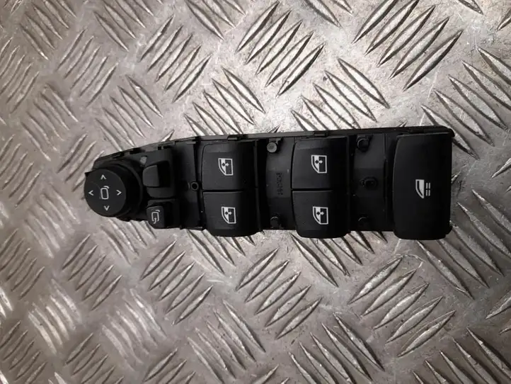BMW 4 G22 G23 G24 G26 (2020 - ) 6847551 Блок кнопок стеклоподъемников — фото 1
