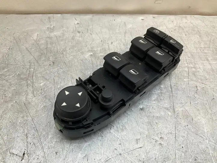 BMW 5 E60 E61 (2004 - 2010) 9122113 Кнопка стеклоподъемников — фото 3