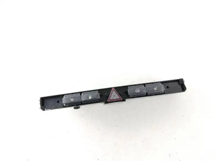 Opel Zafira B (2003 - 2006) 13228624 Включатель аварийных фонарей — фото 1