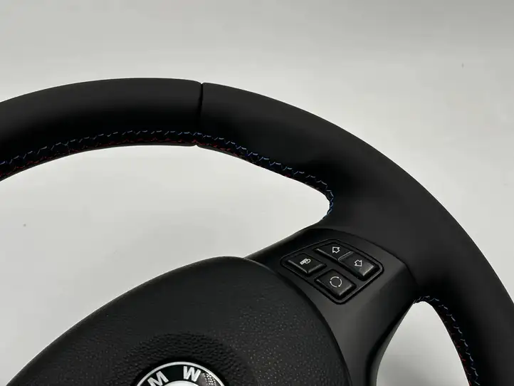 BMW 1 E81 E87 (2004 - 2011) Руль — фото 5