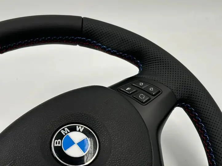 BMW 1 E82 E88 (2007 - 2014) Руль — фото 3