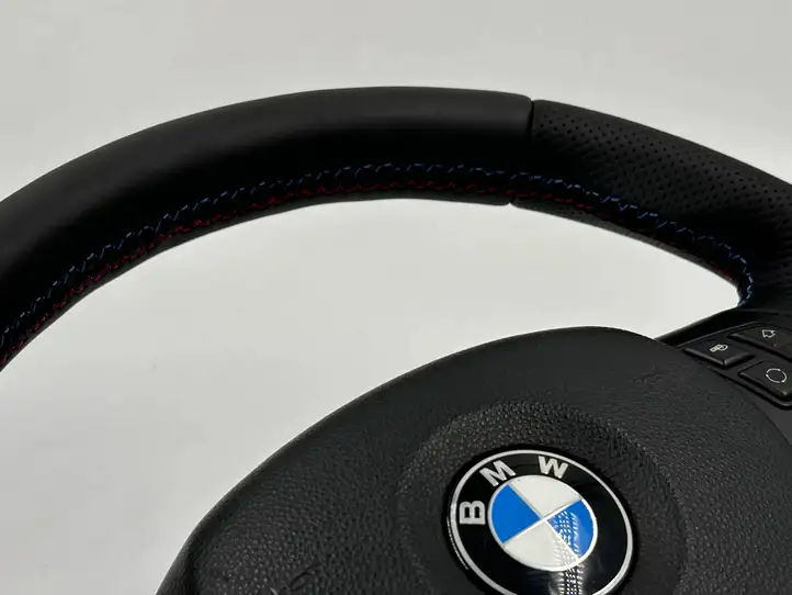 BMW 1 E82 E88 (2007 - 2014) Руль — фото 2