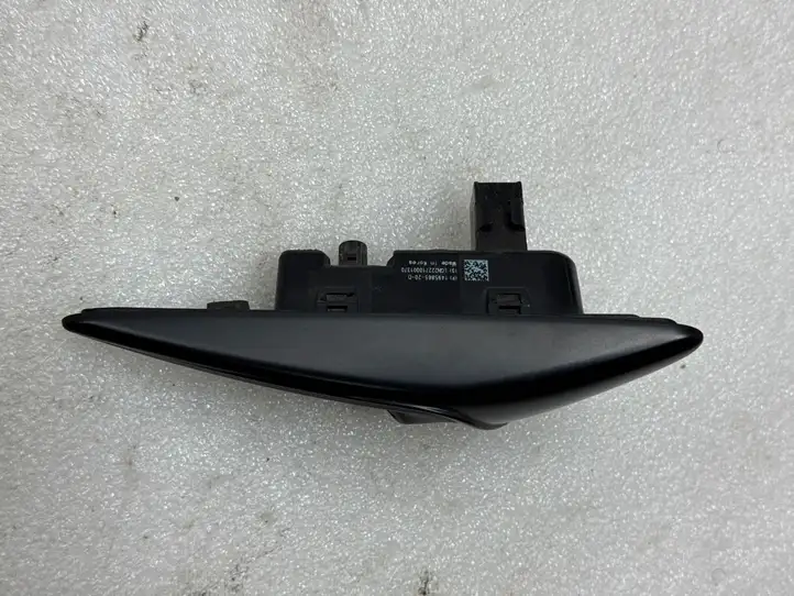 Tesla Model Y (2019 - 2024) 149586520D Боковая камера в крыле — фото 6