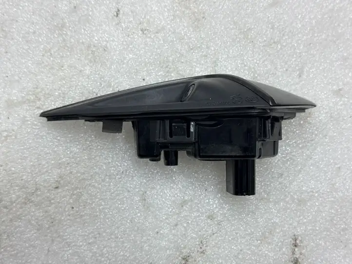 Tesla Model Y (2019 - 2024) 149586520D Боковая камера в крыле — фото 8