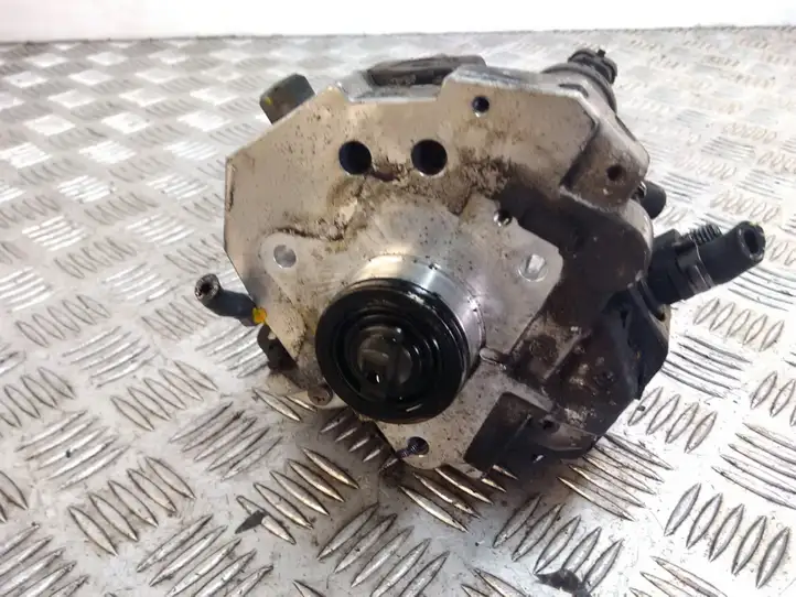 Volvo S60 (2000 - 2004) 0445010043 Топливный насос — фото 1