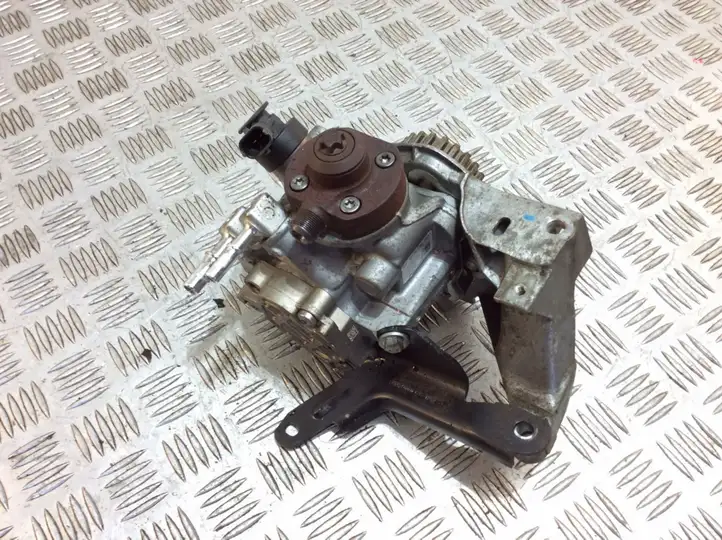 Ford Focus (2011 - 2015) CV6Q9A543AA Топливный насос — фото 2