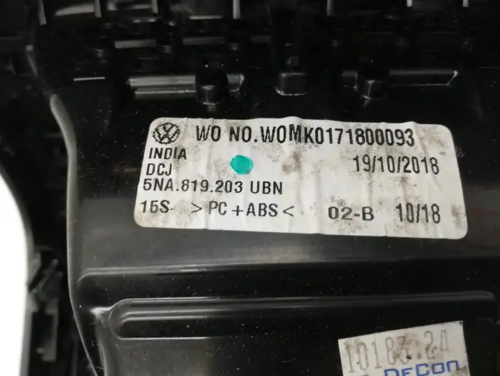 Volkswagen Tiguan (2016 - 2020) 5NA819203 Другая деталь консоли (туннеля) — фото 4
