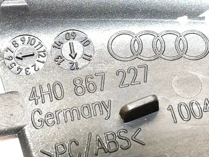 Audi A8 S8 D4 4H (2010 - 2014) 4H0867227 Прочая отделка задней двери — фото 2