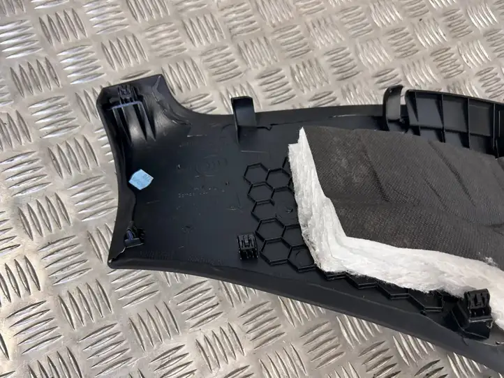 Tesla Model X (2015 - 2021) 103597500F Нижняя боковая отделка заднего сиденья — фото 10