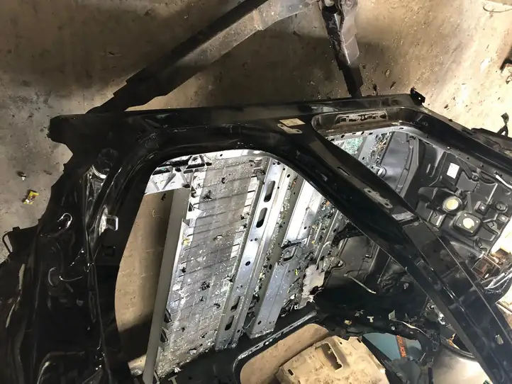 Tesla Model Y (2019 - 2024) Передний порог кузова — фото 4