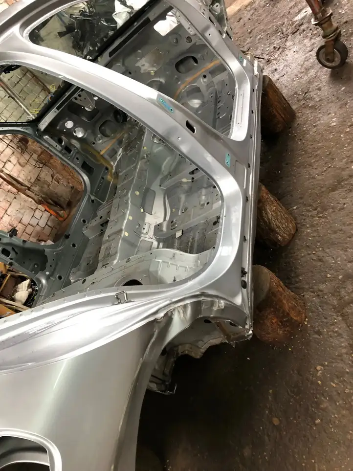 Mercedes-Benz C W206 (2021 - )   Передний порог (часть кузова)