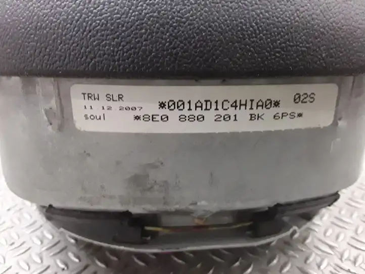 Audi A4 S4 B7 8E 8H (2004 - 2009) 8E0880201BK Подушка безопасности руля — фото 2