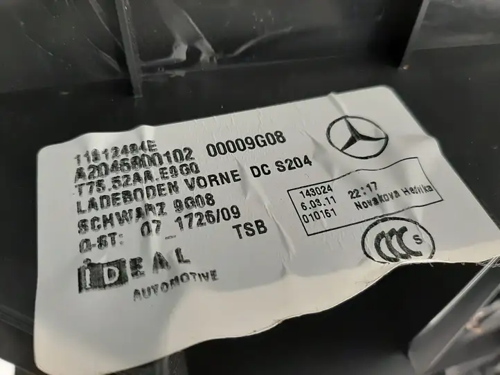 Mercedes-Benz C W204 (2007 - 2014) A2046800102 Пол багажника — фото 3