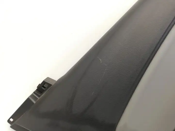 Toyota Yaris (2014 - 2019) Обшивка задней двери — фото 3