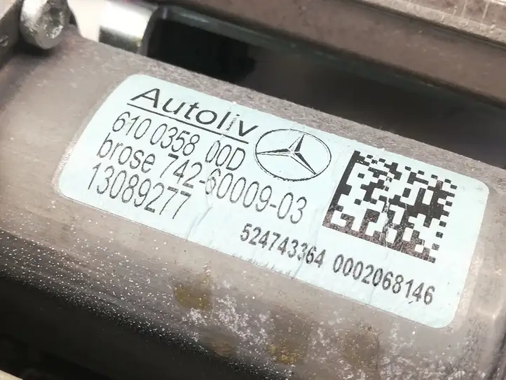 Mercedes-Benz C W204 (2007 - 2014) 7426000903 Передний ремень безопасности — фото 3