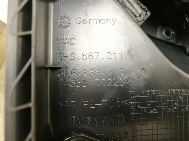 Volkswagen Golf VIII (2019 - ) 5H6867211 Обшивка задней двери — фото 5