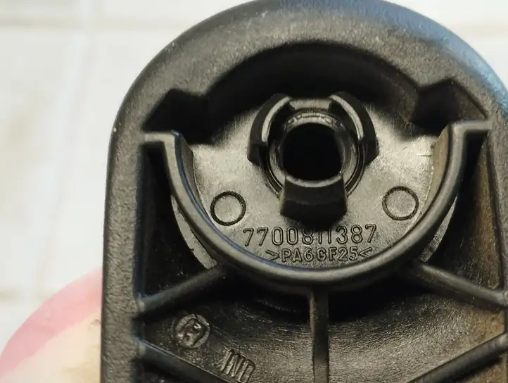 Renault Kangoo I (1997 - 2003) 7700811387 Ручка стеклоподъемника — фото 2