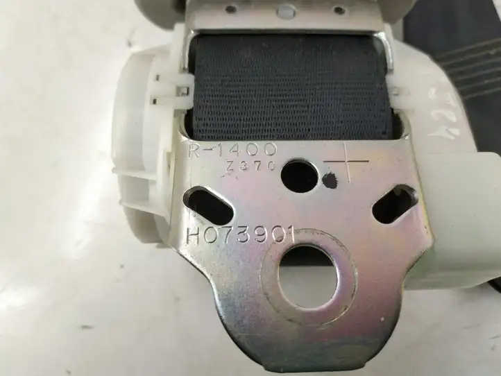 Toyota Yaris (2005 - 2009) DALISID3324 Задний ремень безопасности — фото 7