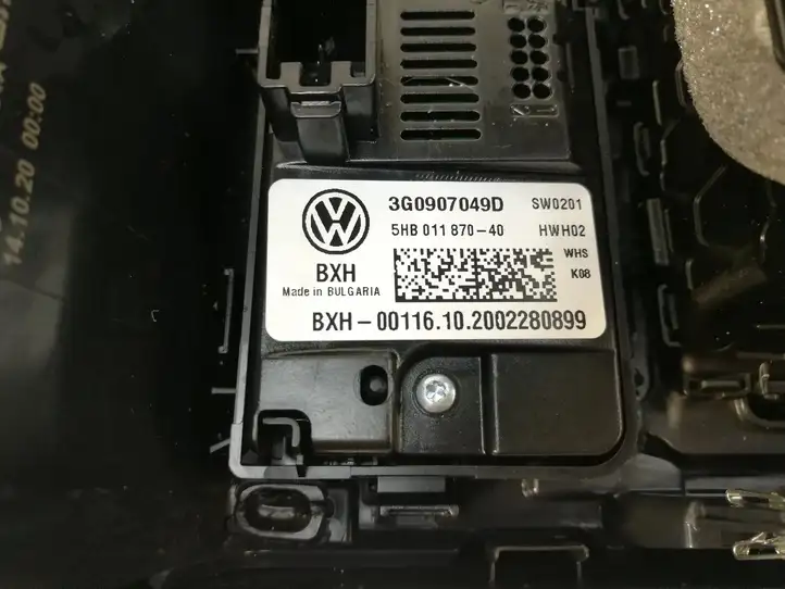 Volkswagen Golf VIII (2019 - ) 5H0864298A Другая деталь консоли (туннеля) — фото 6