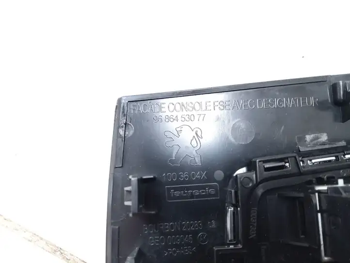 Peugeot 508 (2010 - 2014) 9686453077 Центральная консоль — фото 3