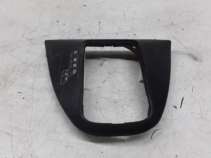 BMW X5 E53 (1999 - 2006)  8408029 Рамка рычага переключения передач