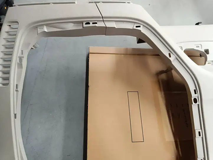 Chrysler Pacifica (2016 - ) 5YM76PD2AF Верхняя боковая отделка заднего сиденья — фото 3