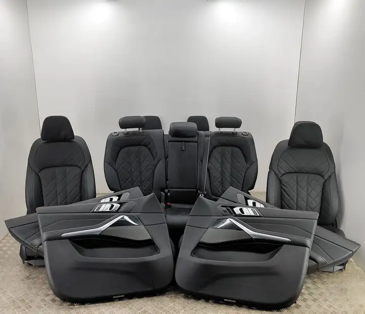 BMW X7 G07 (2018 - ) 5A62143 Комплект салона — фото 1