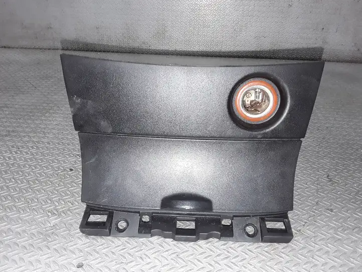 Mazda 3 I (2003 - 2006) Пепельница — фото 1