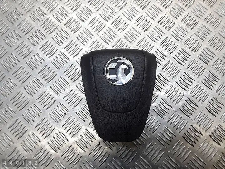 Opel Astra J (2012 - 2015) 13299779 Подушка безопасности руля — фото 1