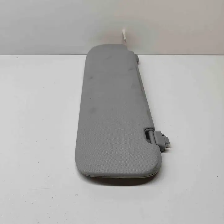 Tesla Model Y (2019 - 2024) 153308800D Солнцезащитный козырек — фото 7