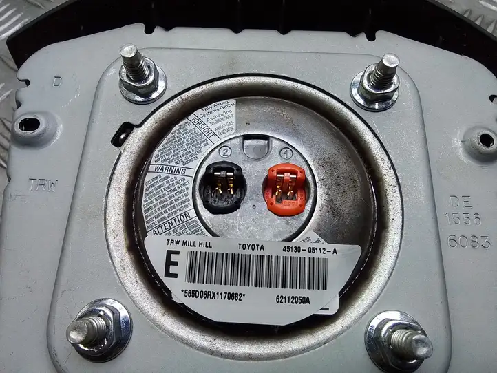 Toyota Avensis T250 (2006 - 2009) 4513005112 Подушка безопасности руля — фото 3