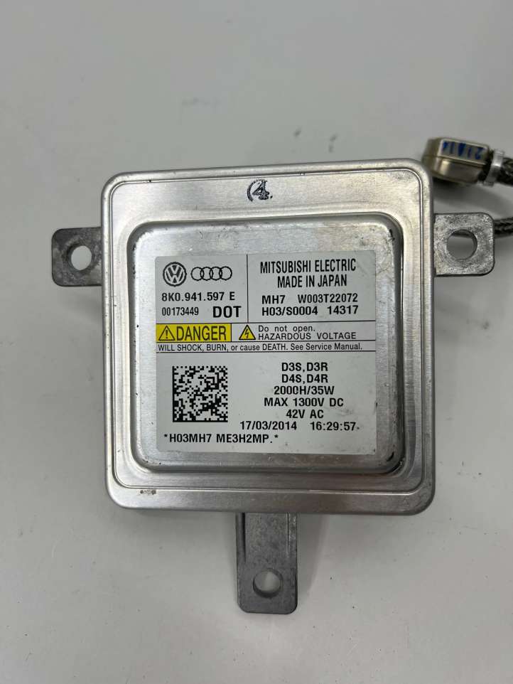 W003T22072 Audi Q3 8U Xenon valdymo blokas