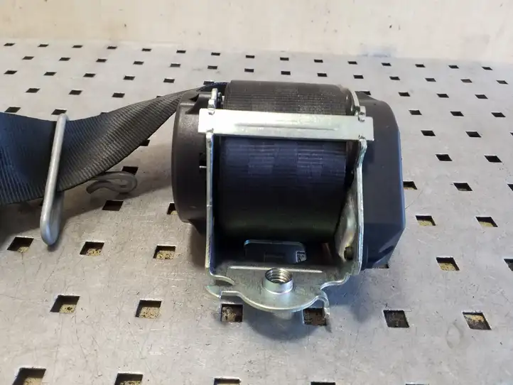 Dacia Sandero (2016 - )  888506476R Средний ремень безопасности ()