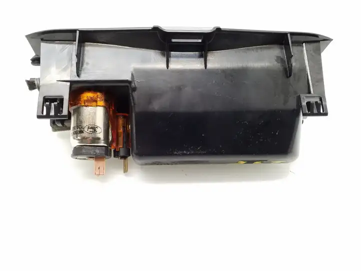Ford S-Max (2006 - 2010)  1138790A Пепельница