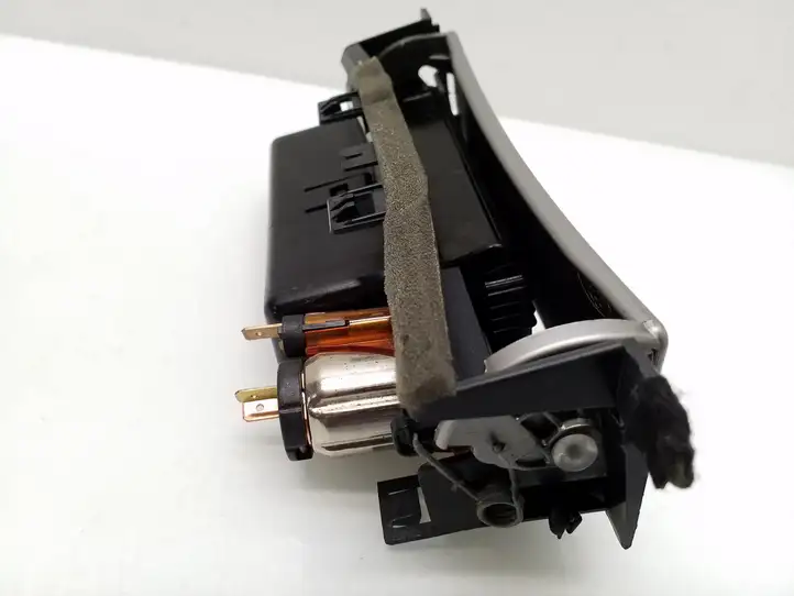 Ford S-Max (2006 - 2010)  1138790A Пепельница