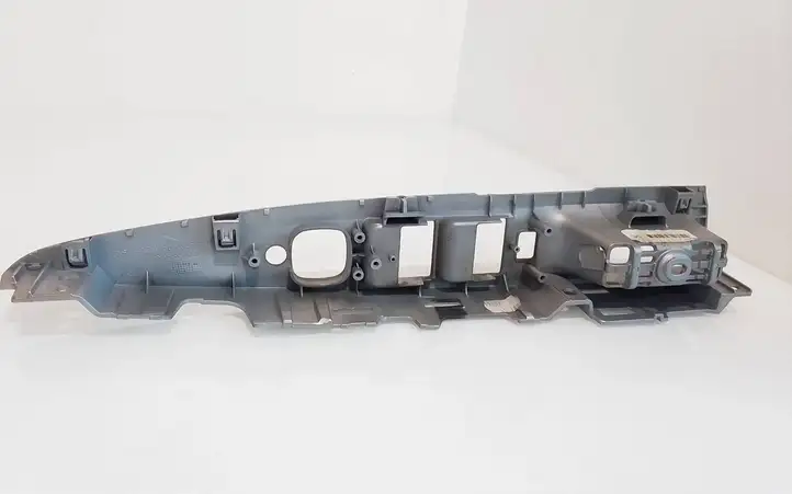 Mazda 2 (2003 - 2007) 3M71A24185C Накладка кнопки стеклоподъемника — фото 3