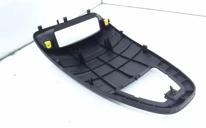 Opel Corsa D (2006 - 2010) 13205164 Отделка внутренней панели салона — фото 4