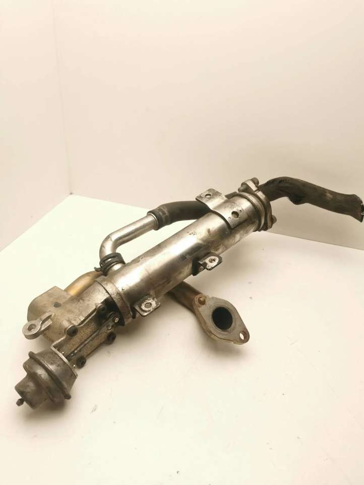Audi A4 (2004 - 2009)  03G131512R Охладитель EGR