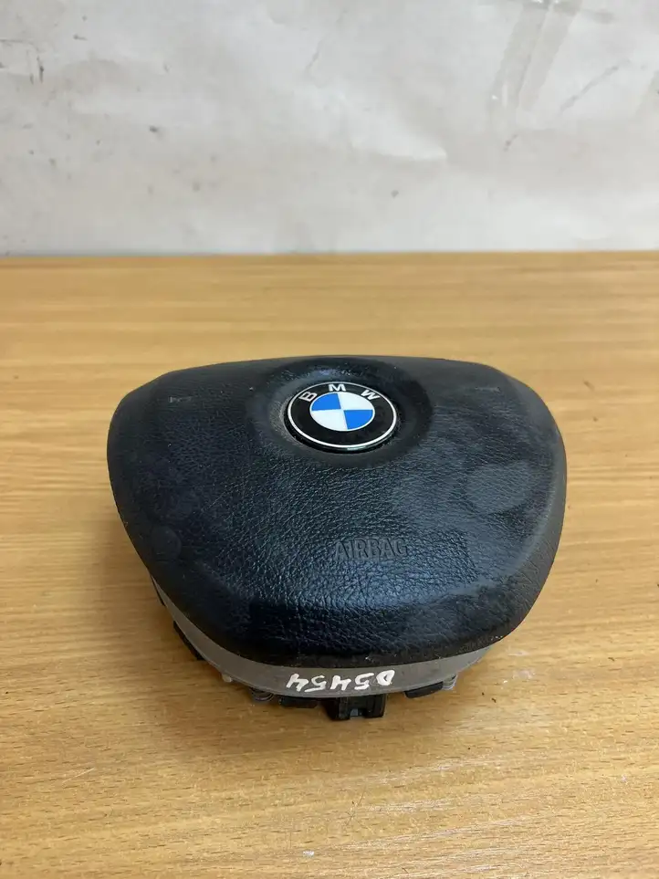 BMW 5 F10 F11 (2009 - 2016) 609531100C Подушка безопасности руля — фото 1