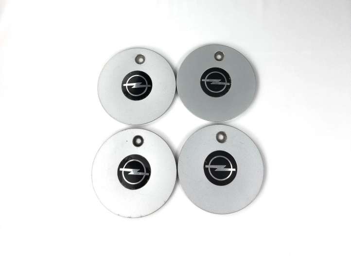 Opel Astra (1991 - 1998)  90468450 Колпачек колесных болтов