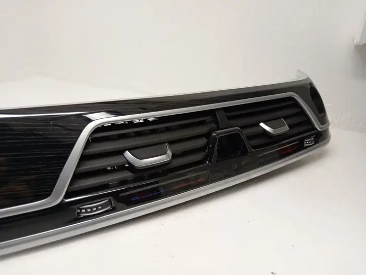 BMW 7 G11 G12 (2015 - 2022) 932995507 Отделка внутренней панели салона — фото 7